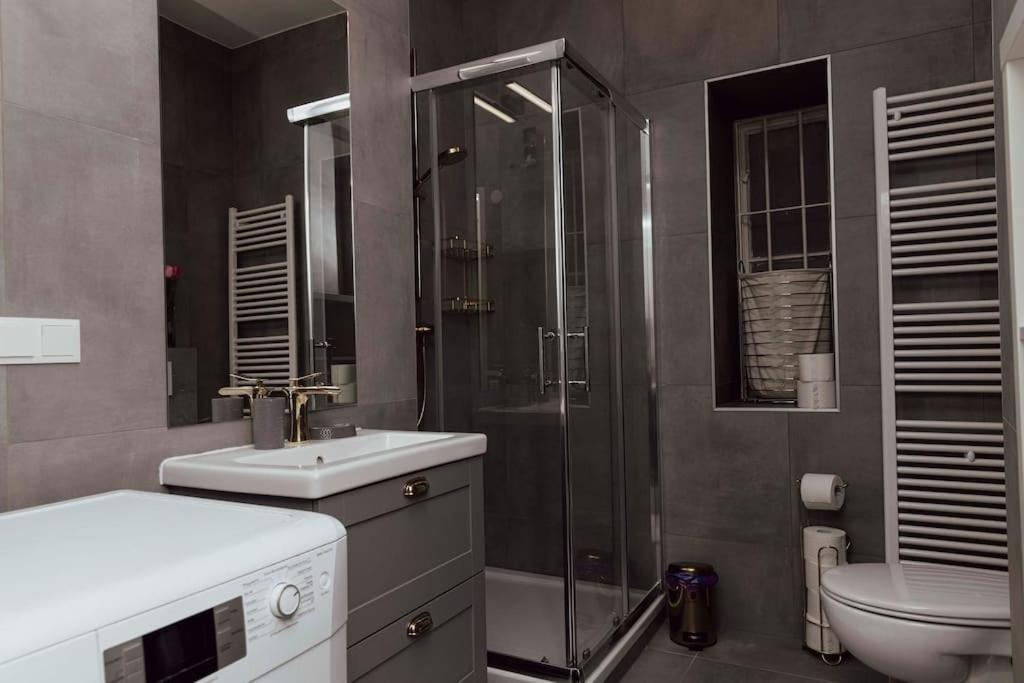 Modern Stylish Comfortable 2 Bedroom Apartment Wenen Buitenkant foto