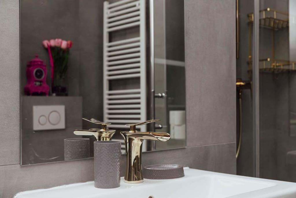 Modern Stylish Comfortable 2 Bedroom Apartment Wenen Buitenkant foto