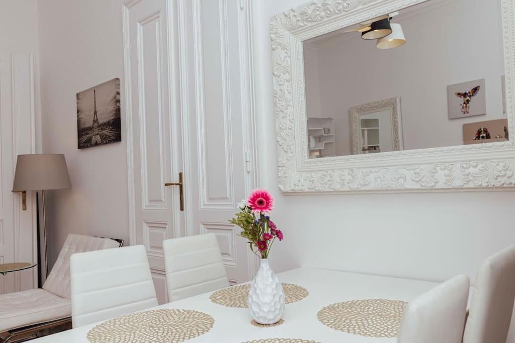 Modern Stylish Comfortable 2 Bedroom Apartment Wenen Buitenkant foto