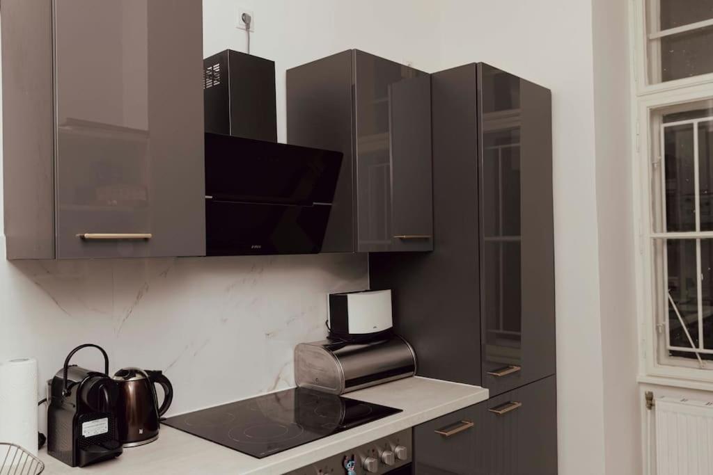 Modern Stylish Comfortable 2 Bedroom Apartment Wenen Buitenkant foto