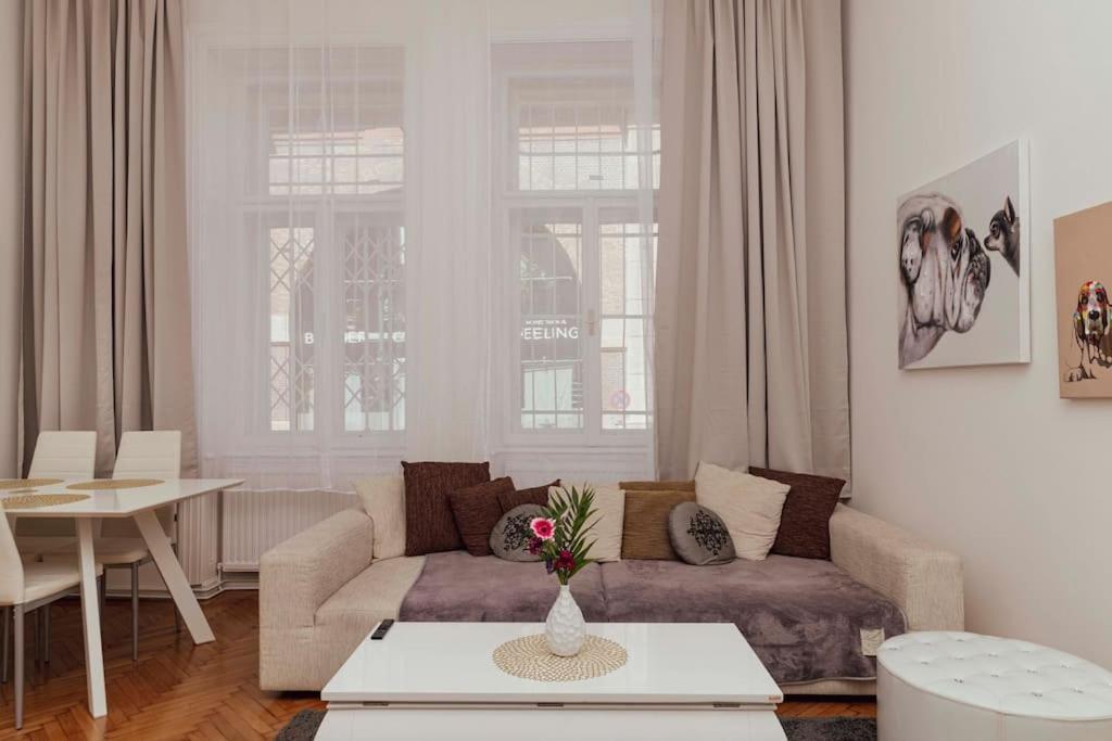 Modern Stylish Comfortable 2 Bedroom Apartment Wenen Buitenkant foto